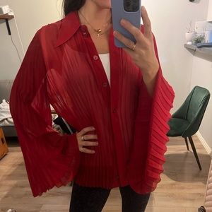 Gucci womens size 42 LIGHTLY worn silk blouse